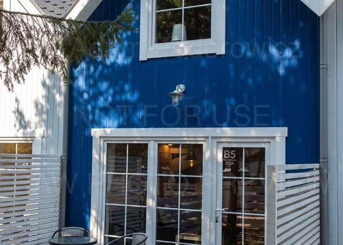 Marine Mit Hund By Interhome Pobierowo